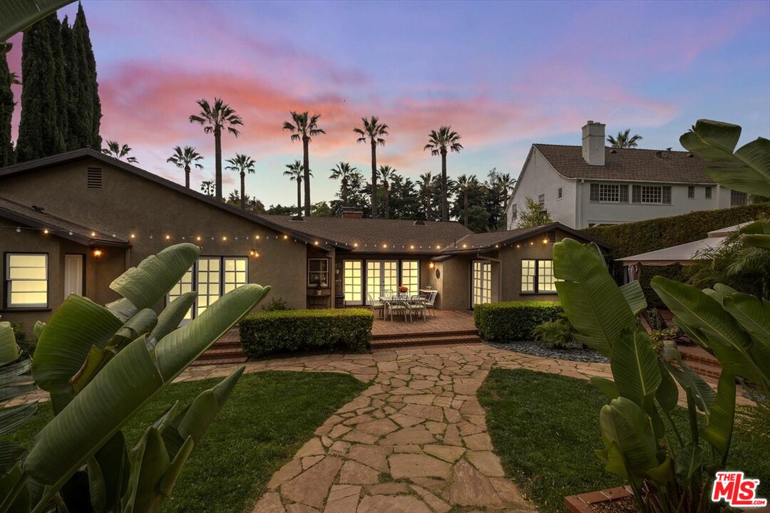 1464 Royal Boulevard Glendale, CA 91207 - Photo 42 of 45