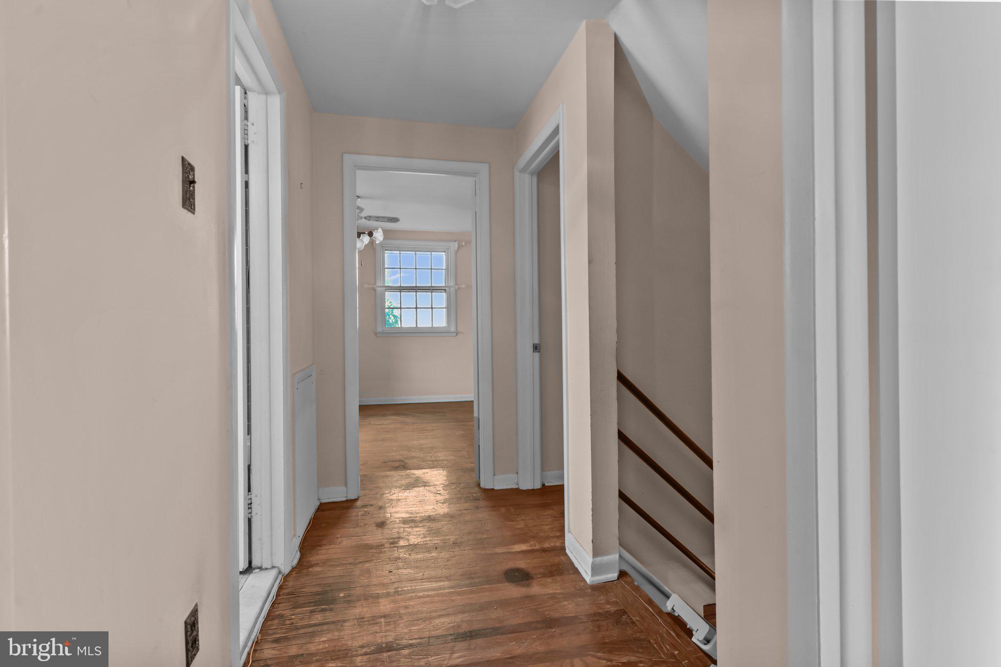 910 East Cathedral Road Philadelphia, PA 19128 - Photo 19 of 33