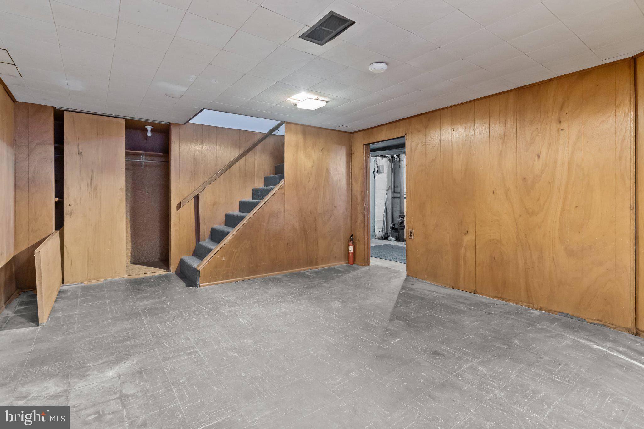 910 East Cathedral Road Philadelphia, PA 19128 - Photo 20 of 33