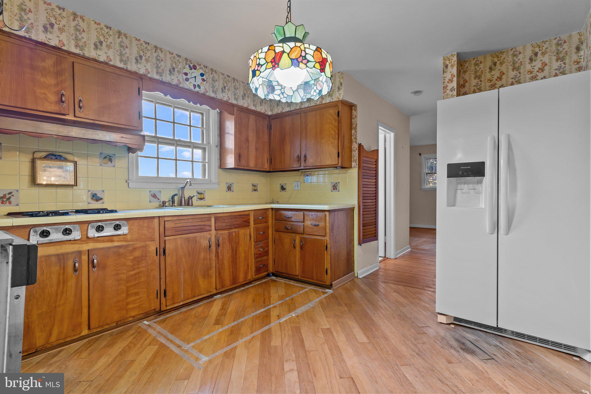 910 East Cathedral Road Philadelphia, PA 19128 - Photo 10 of 33