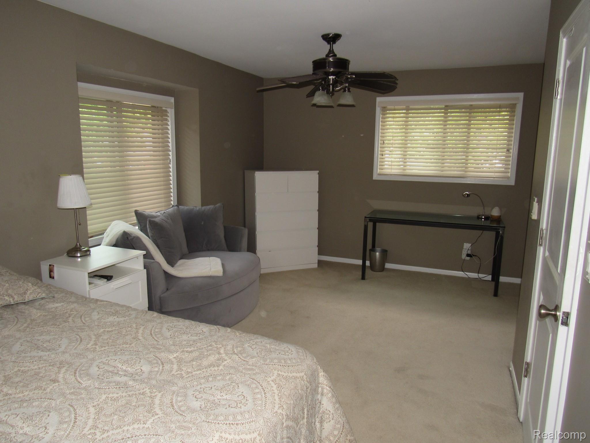 2090 Manchester Road Birmingham, MI 48009 - Photo 25 of 36 2090 MANCHESTER BIRMINGHAM (141).JPG