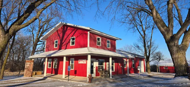 $499,900 | 67632 440th Street, Fairfax, MN 55332