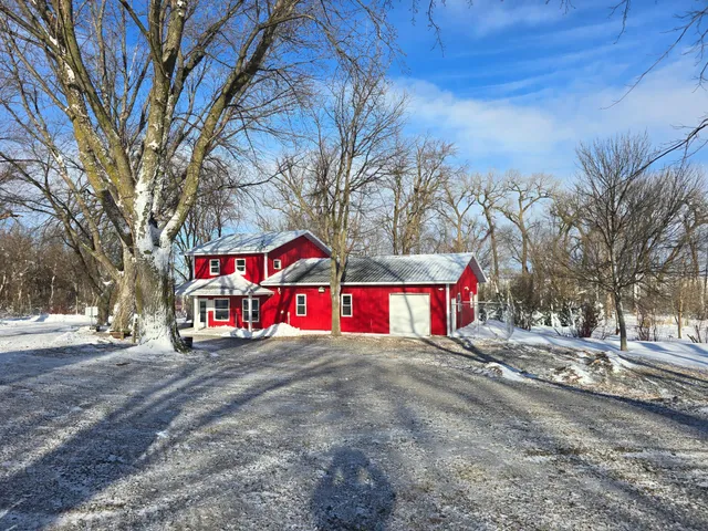 $499,900 | 67632 440th Street, Fairfax, MN 55332