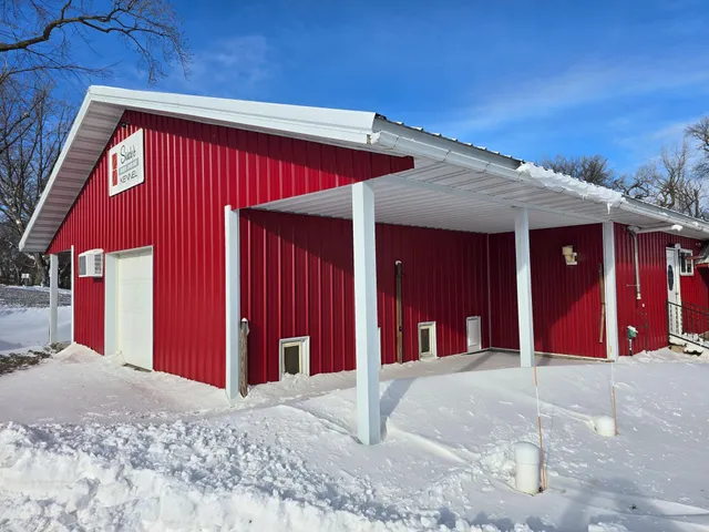 $499,900 | 67632 440th Street, Fairfax, MN 55332