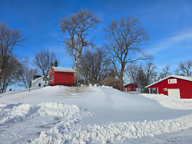 $499,900 | 67632 440th Street, Fairfax, MN 55332