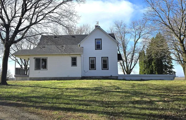 $474,900 | 67632 440th Street, Fairfax, MN 55332