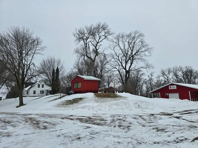 $499,900 | 67632 440th Street, Fairfax, MN 55332