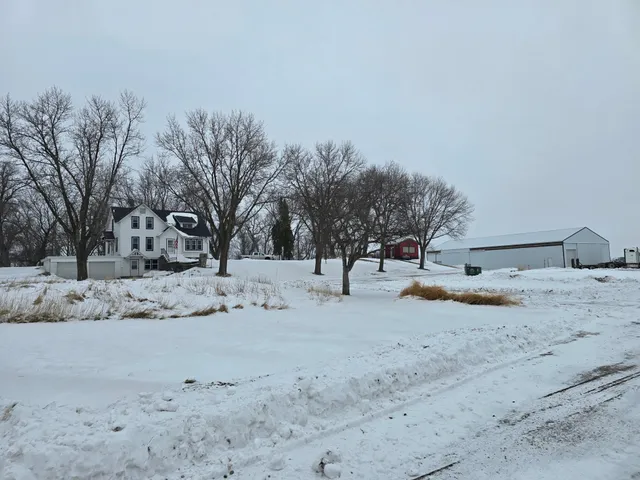 $499,900 | 67632 440th Street, Fairfax, MN 55332