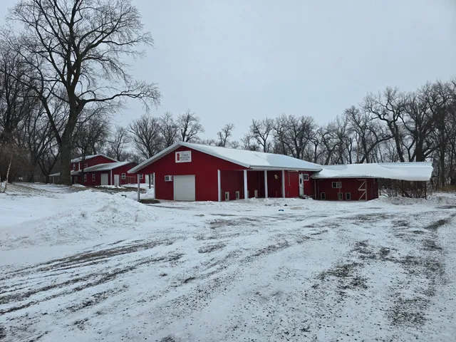 $499,900 | 67632 440th Street, Fairfax, MN 55332