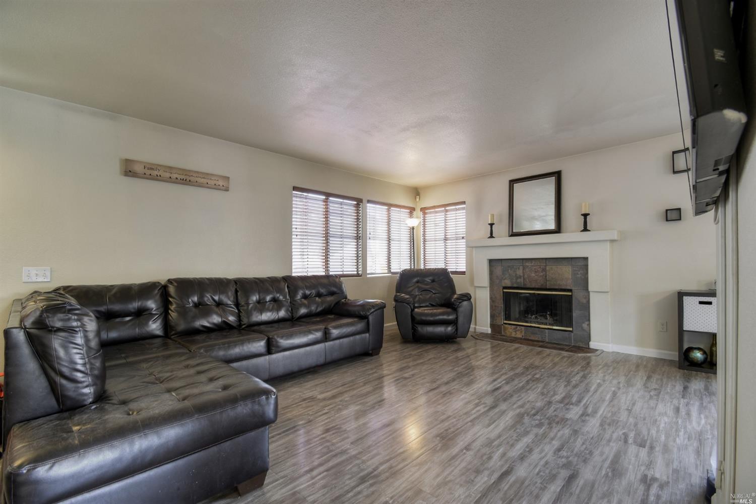 966 Edwards Avenue Santa Rosa, CA 95401 - Photo 1 of 1 Gallery Image 1