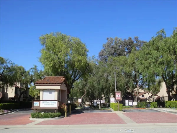 $595,000 | 17 Rock Cliff Place, Phillips Ranch, CA 91766