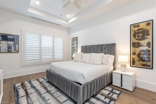 $2,575,000 | 201 8th Street South, Unit 104, Naples, FL 34102