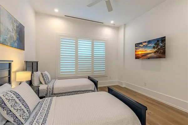 $2,575,000 | 201 8th Street South, Unit 104, Naples, FL 34102