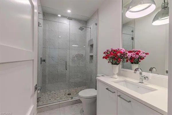 $2,575,000 | 201 8th Street South, Unit 104, Naples, FL 34102