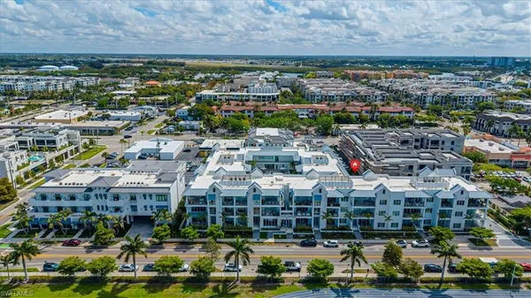 $2,575,000 | 201 8th Street South, Unit 104, Naples, FL 34102
