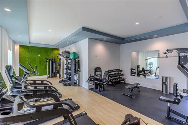 $2,575,000 | 201 8th Street South, Unit 104, Naples, FL 34102