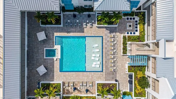 $2,575,000 | 201 8th Street South, Unit 104, Naples, FL 34102