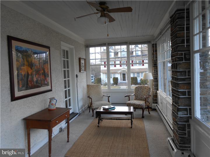 14041 Trevose Road Philadelphia, PA 19116 - Photo 10 of 21 Family Room