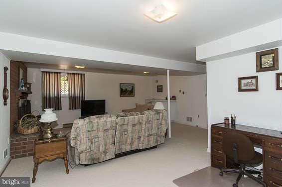 7606 Laurel Ridge Court Laurel, MD 20707 - Photo 19 of 26 Family Room