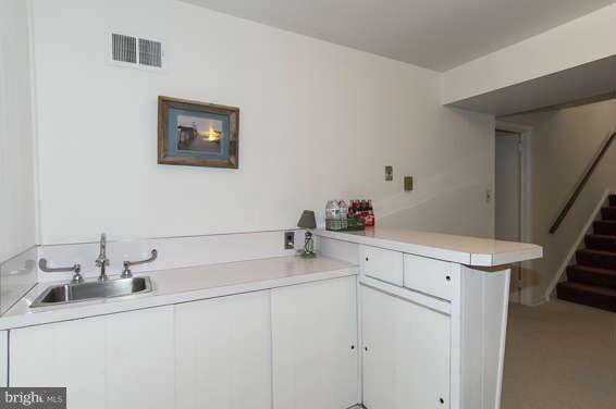 7606 Laurel Ridge Court Laurel, MD 20707 - Photo 21 of 26 Family Room
