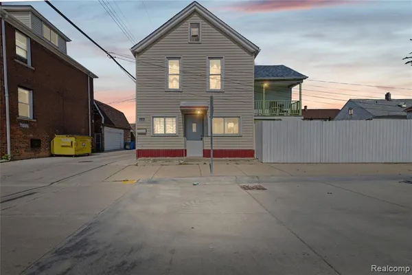 $229,900 | 11410 Mackay Street, Hamtramck, MI 48212