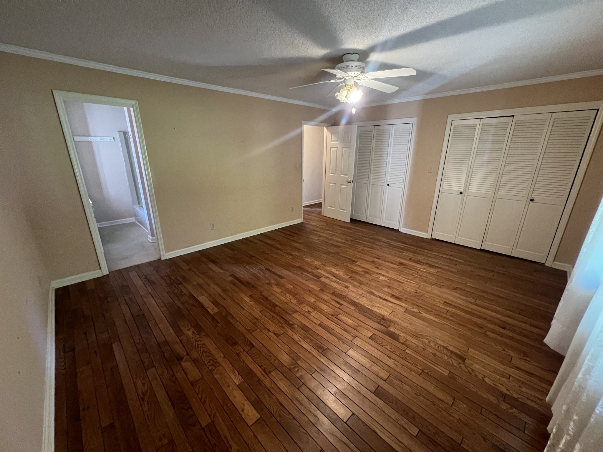 212 North 3rd Street Pulaski, TN 38478 - Photo 14 of 38 a view of a livingroom with wooden floor