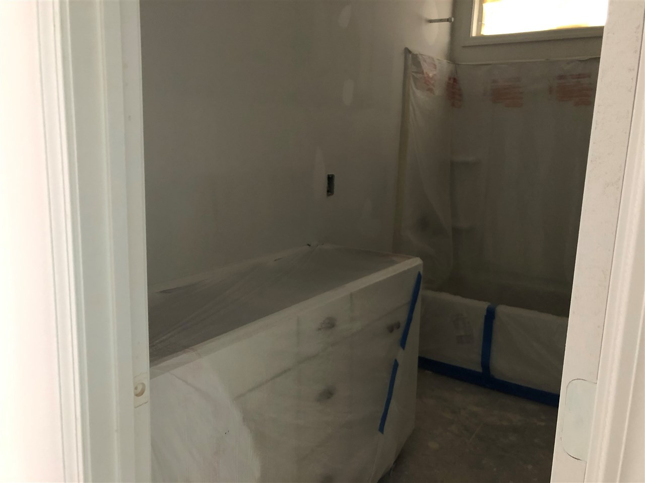 5233 Forestville Road Raleigh, NC 27616 - Photo 4 of 30 1st floor hall bath