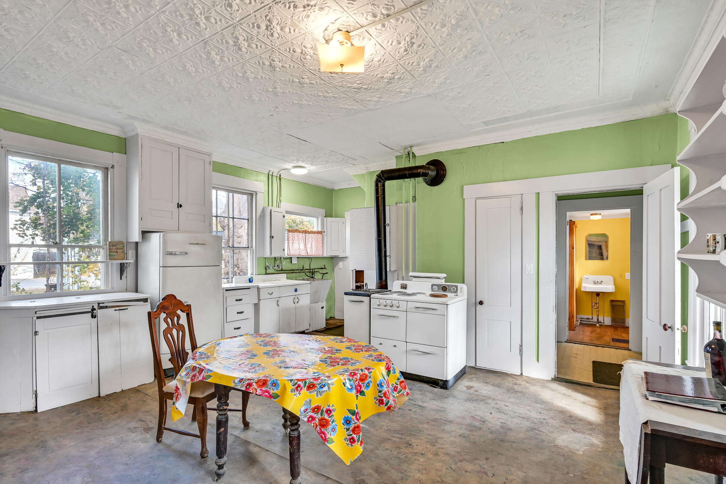 236 High Street Farmington, ME 04938 - Photo 6 of 97 109768gr-112