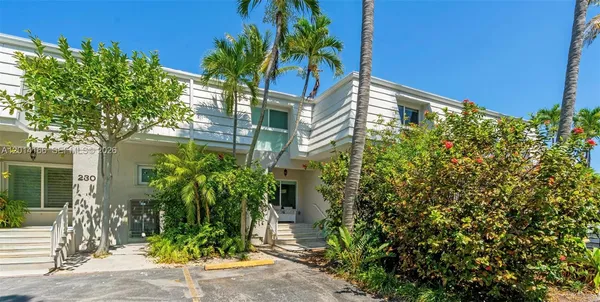 $1,480,000 | 232 Seaview Drive, Unit 108, Key Biscayne, FL 33149