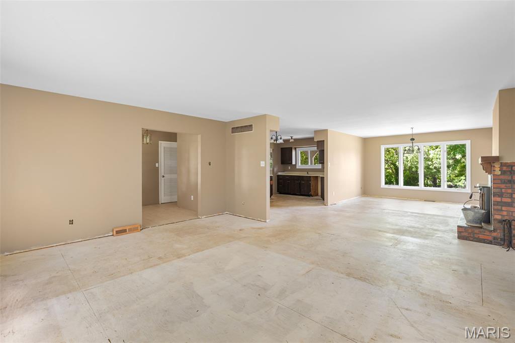 3951 Project Road Lonedell, MO 63060 - Photo 5 of 17