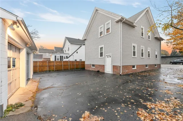 $2,200 | 108 Waterman Avenue, Unit 1, East Providence, RI 02914