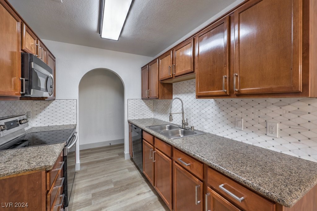 1822 North Decatur Boulevard, Unit 102 Las Vegas, NV 89108 - Photo 14 of 38