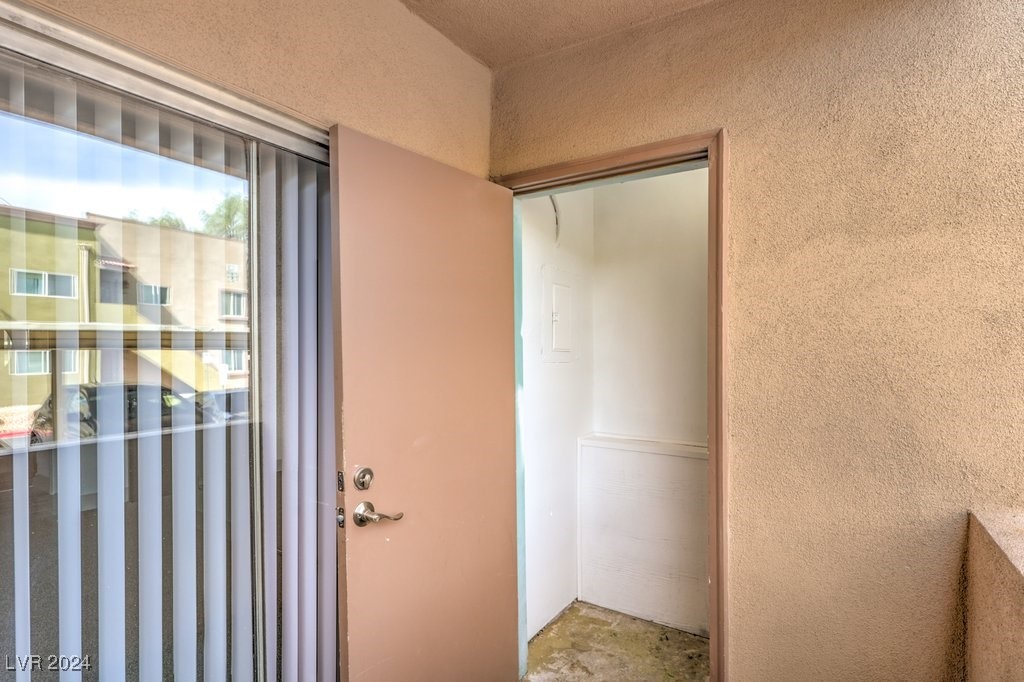 1822 North Decatur Boulevard, Unit 102 Las Vegas, NV 89108 - Photo 30 of 38