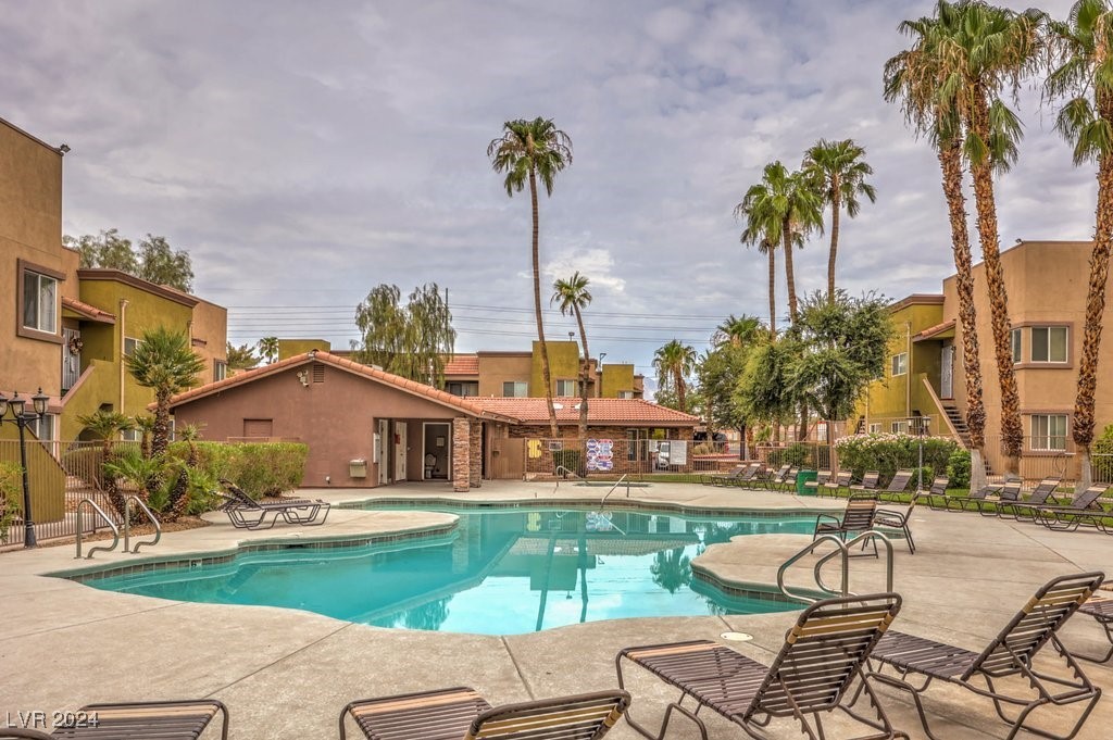 1822 North Decatur Boulevard, Unit 102 Las Vegas, NV 89108 - Photo 34 of 38