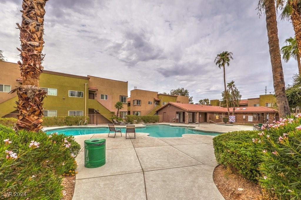 1822 North Decatur Boulevard, Unit 102 Las Vegas, NV 89108 - Photo 35 of 38