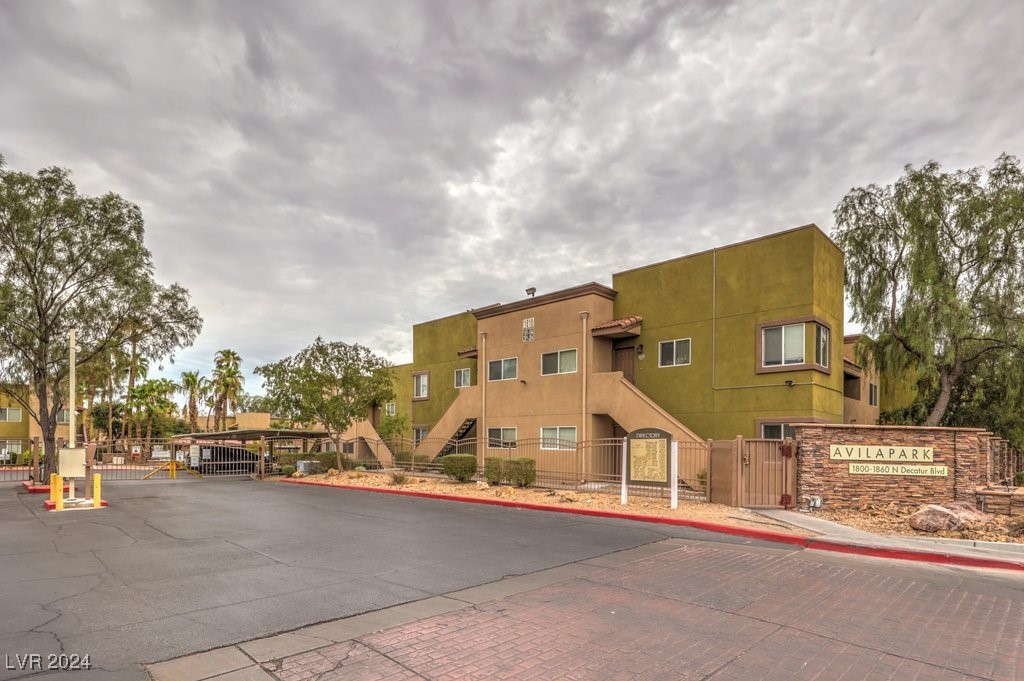 1822 North Decatur Boulevard, Unit 102 Las Vegas, NV 89108 - Photo 37 of 38