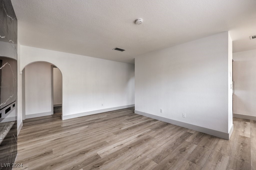 1822 North Decatur Boulevard, Unit 102 Las Vegas, NV 89108 - Photo 6 of 38