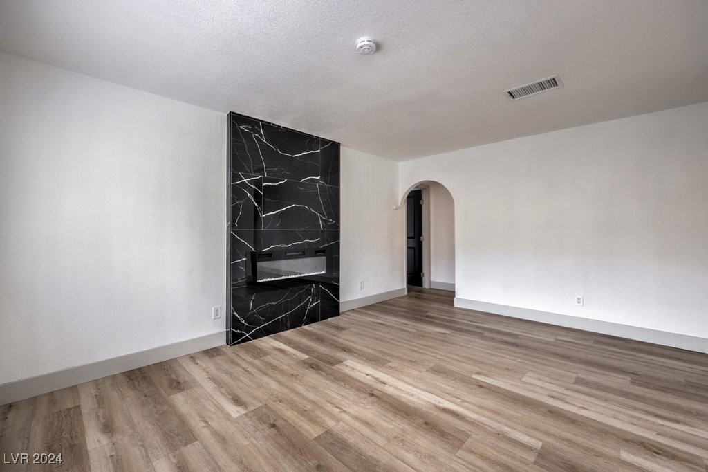 1822 North Decatur Boulevard, Unit 102 Las Vegas, NV 89108 - Photo 7 of 38