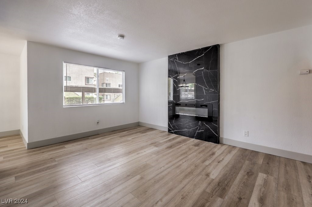 1822 North Decatur Boulevard, Unit 102 Las Vegas, NV 89108 - Photo 8 of 38