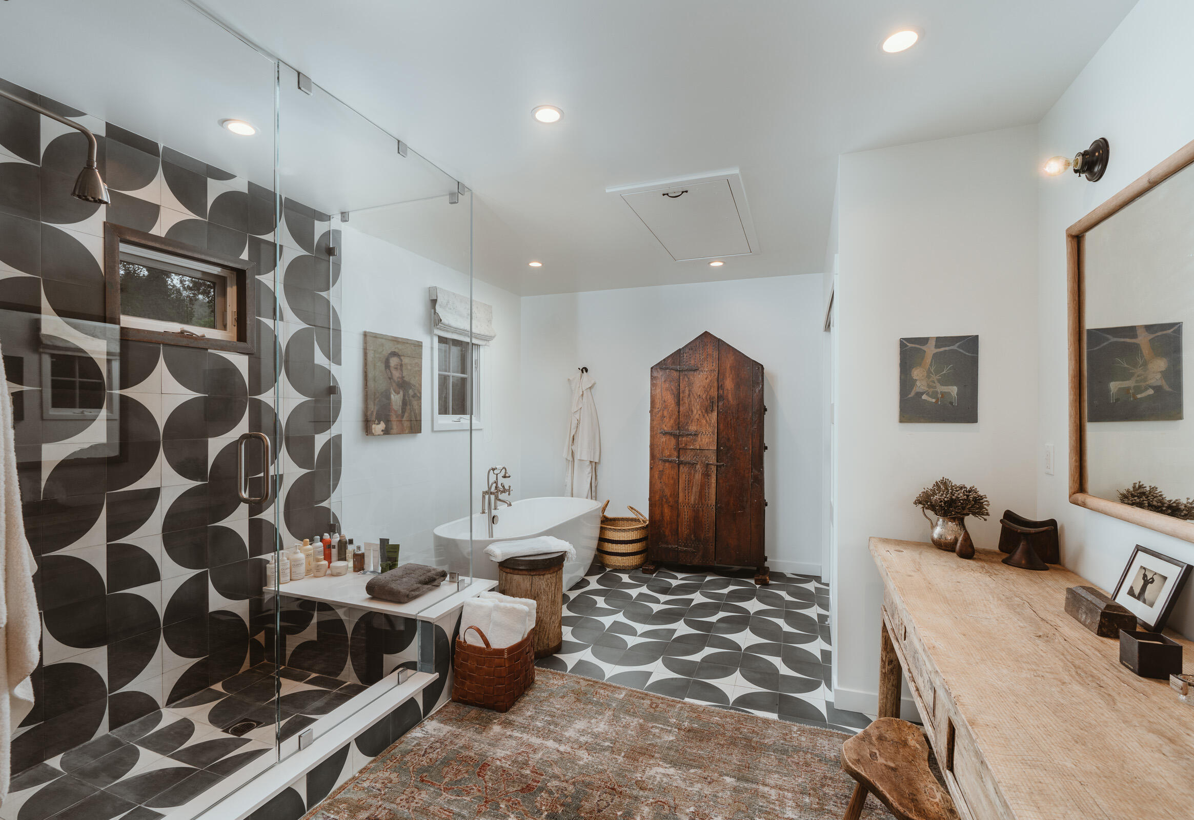 568 Toro Canyon Road Montecito, CA 93108 - Photo 11 of 34 Primary bathroom