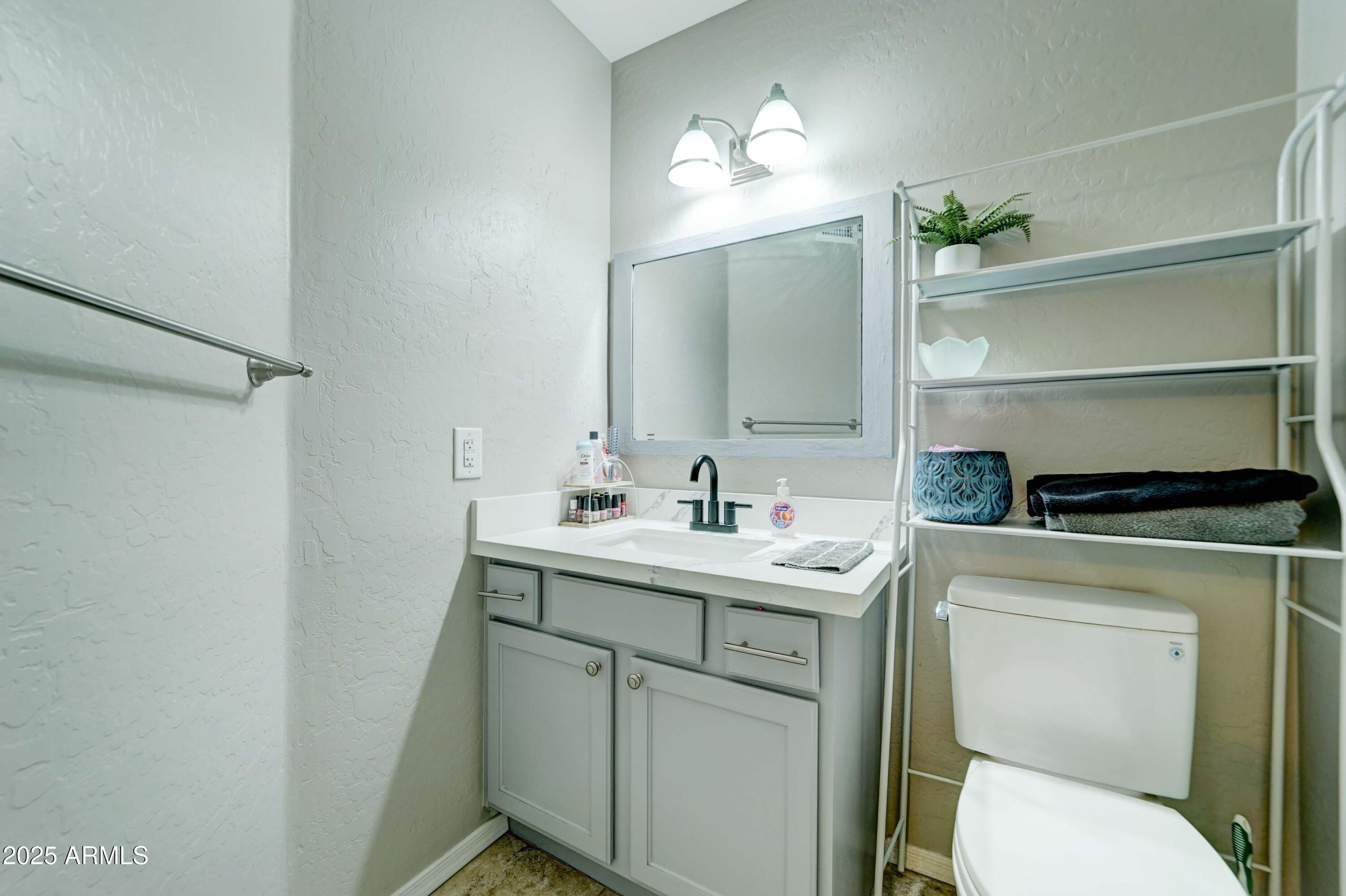 2417 East Rockledge Road Phoenix, AZ 85048 - Photo 27 of 32 2417 E Rockledge-29