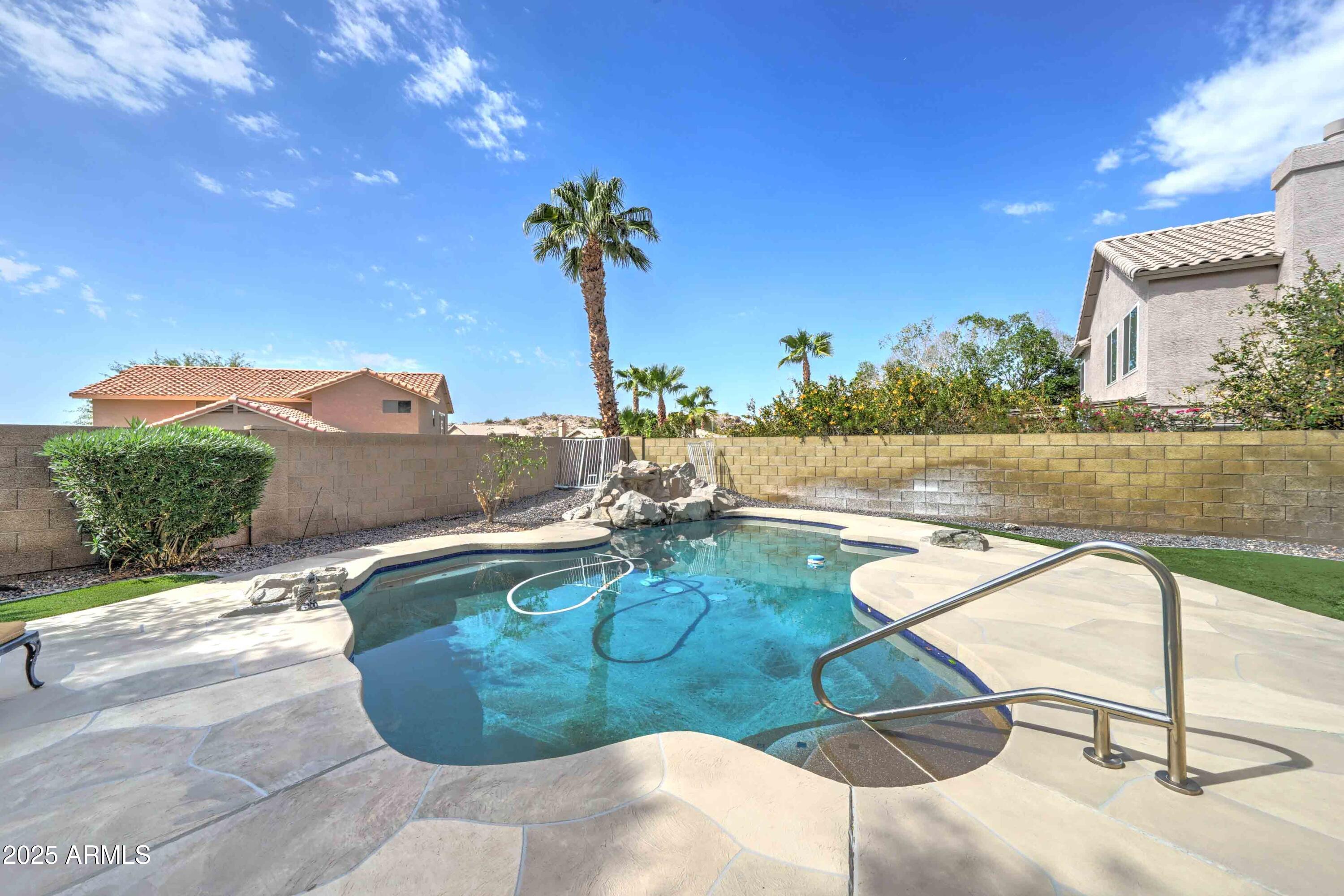 2417 East Rockledge Road Phoenix, AZ 85048 - Photo 31 of 32 2417 E Rockledge-33