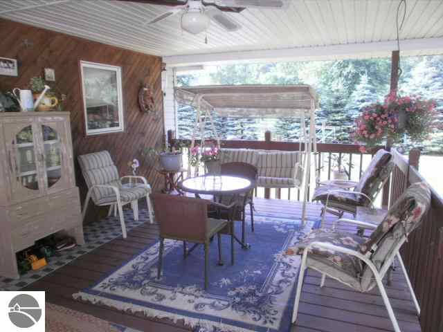 10300 North Warner Road Elwell, MI 48832 - Photo 30 of 44 1748649-29.JPG