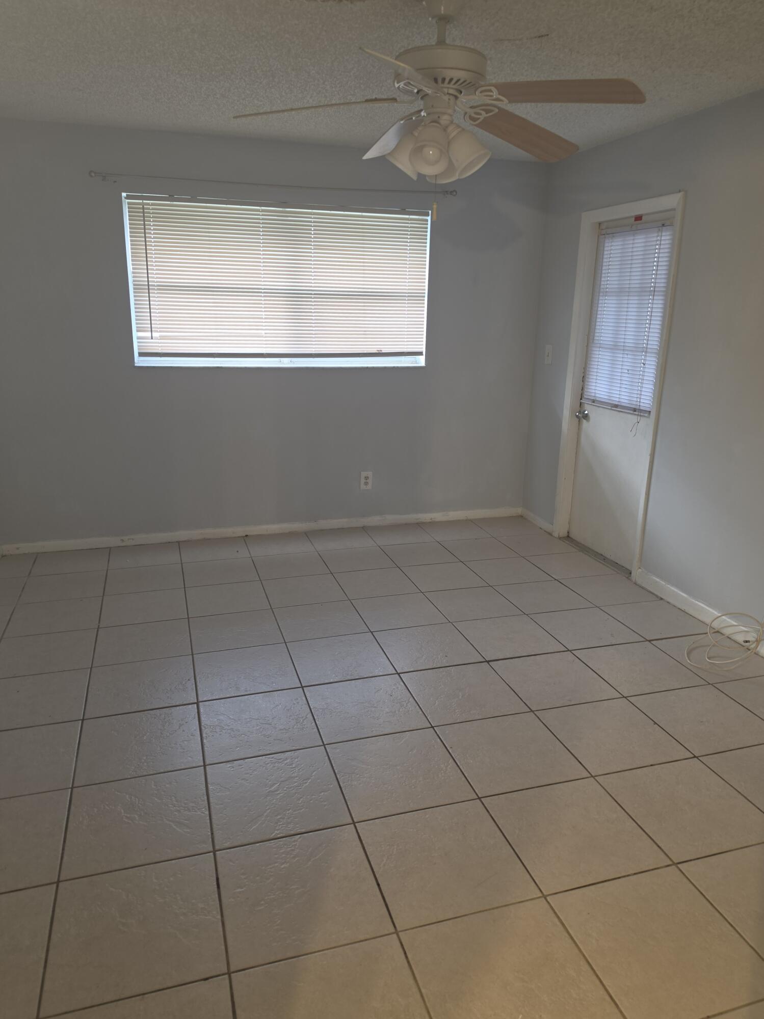 905 Southridge Road, Unit 202D Delray Beach, FL 33444 - Photo 5 of 12 IMG20260528_182940_7189412523475127160