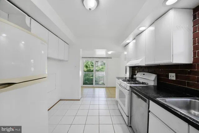 $2,700 | 9506 52nd Avenue, College Park, MD 20740