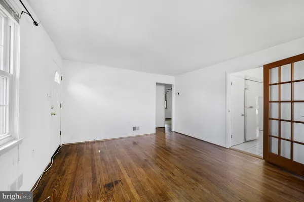$2,700 | 9506 52nd Avenue, College Park, MD 20740