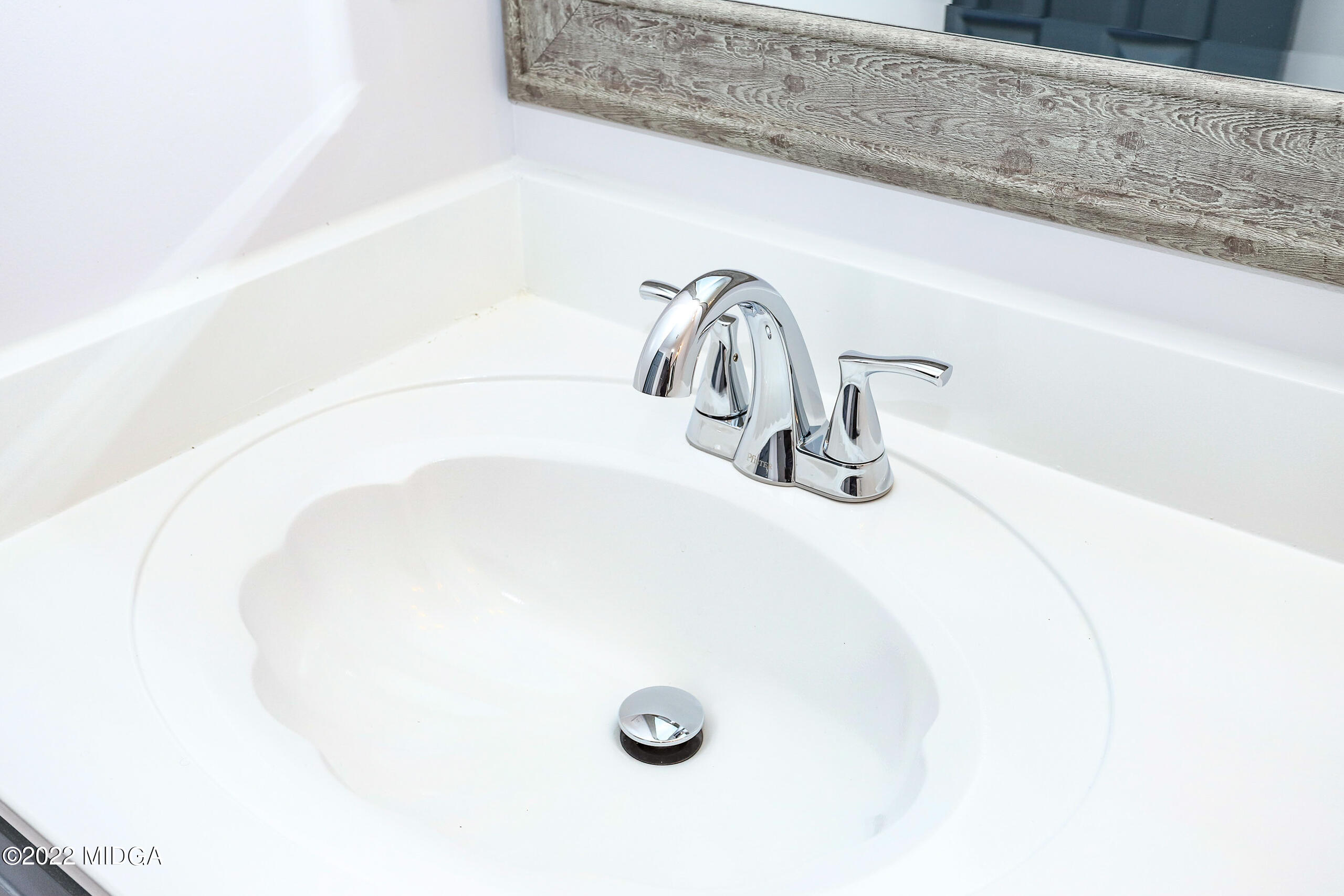 107 Ridge Circle Macon, GA 31216 - Photo 28 of 80 a close view of sink