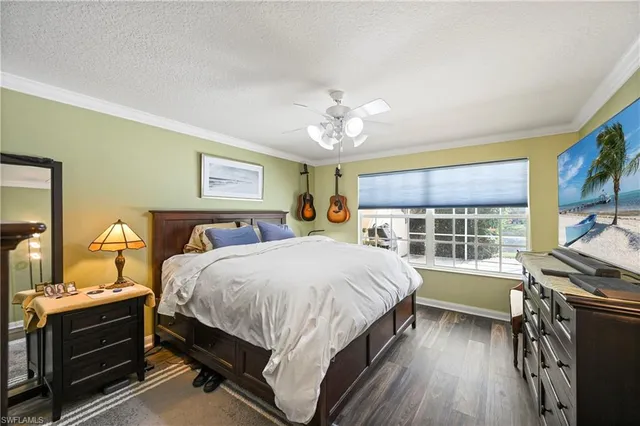 $425,000 | 4910 Kingston Way, Naples, FL 34119