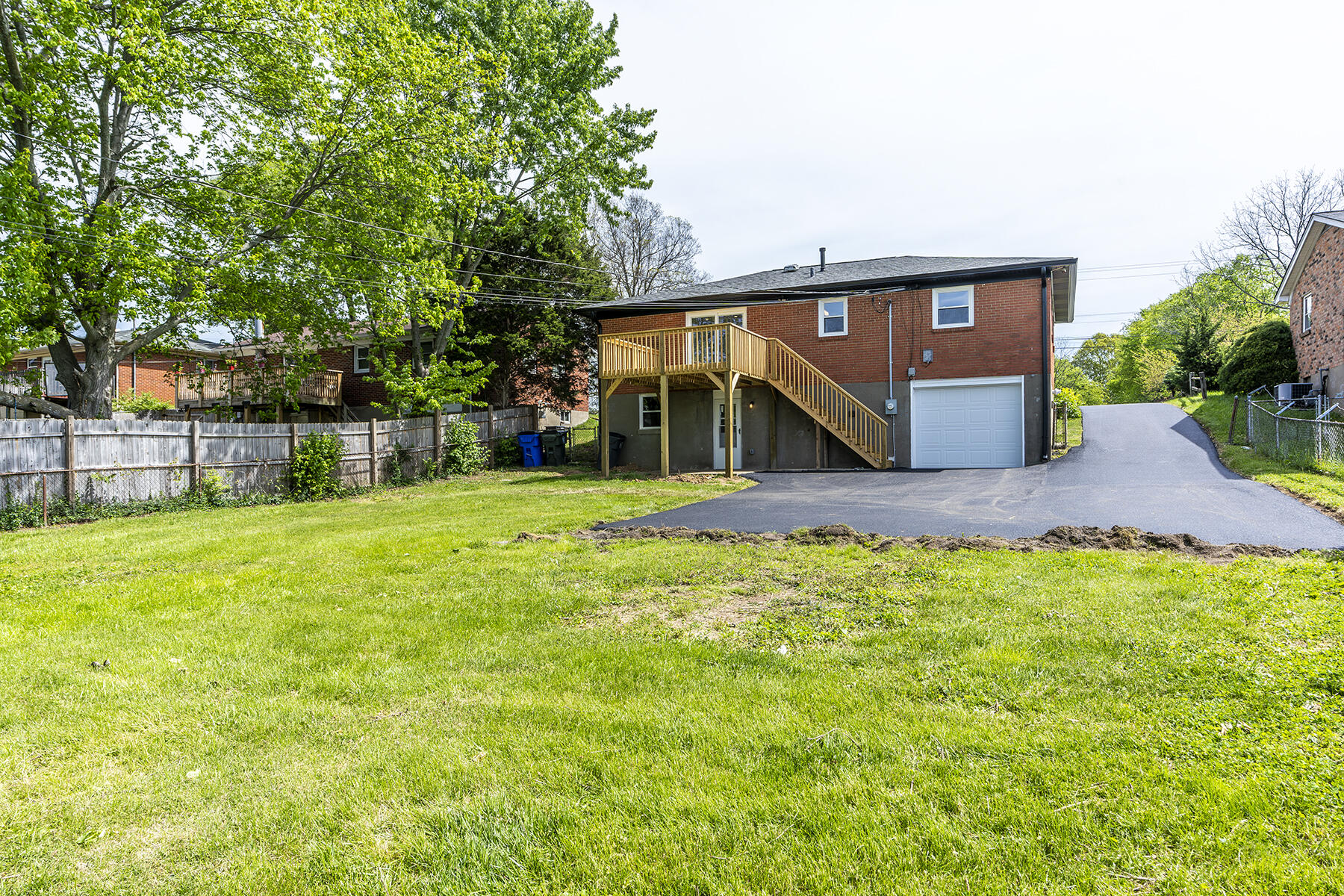 676 Kingston Road Lexington, KY 40505 - Photo 30 of 31 676king30