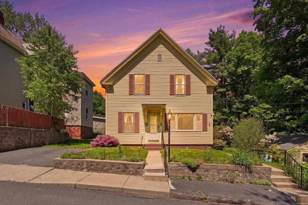 17 East Howe Street Orange, MA 01364 - Photo 33 of 34